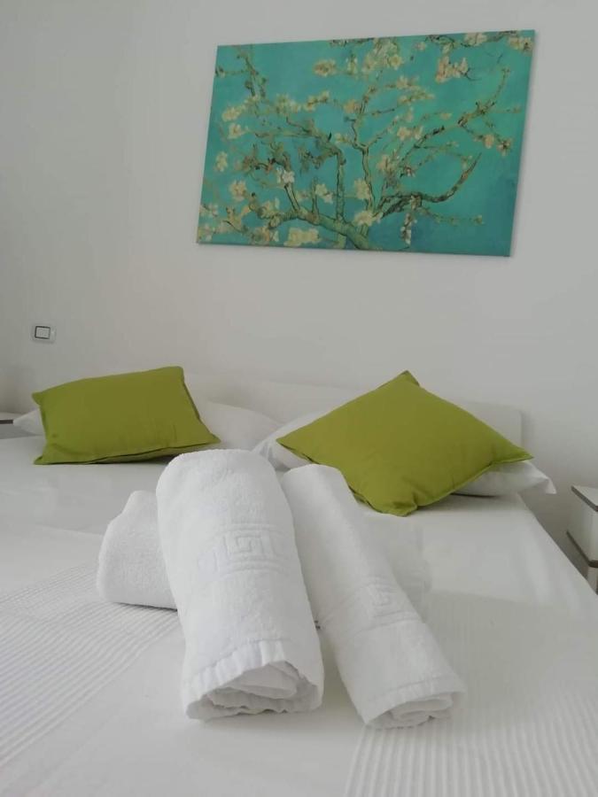 B&B Sole Mare Vento Maruggio Exterior photo